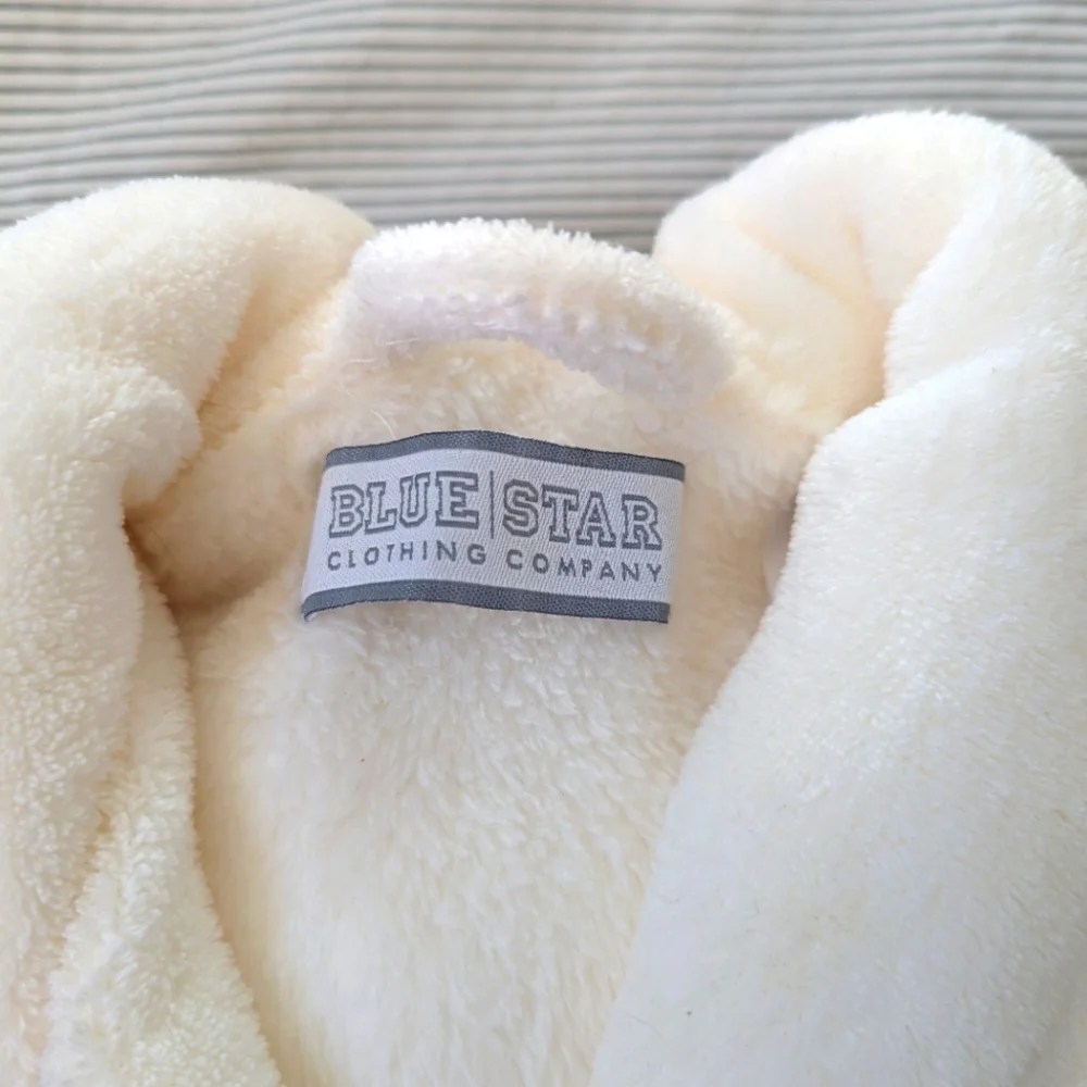Plush Robe- One Size - Picture 2 of 4